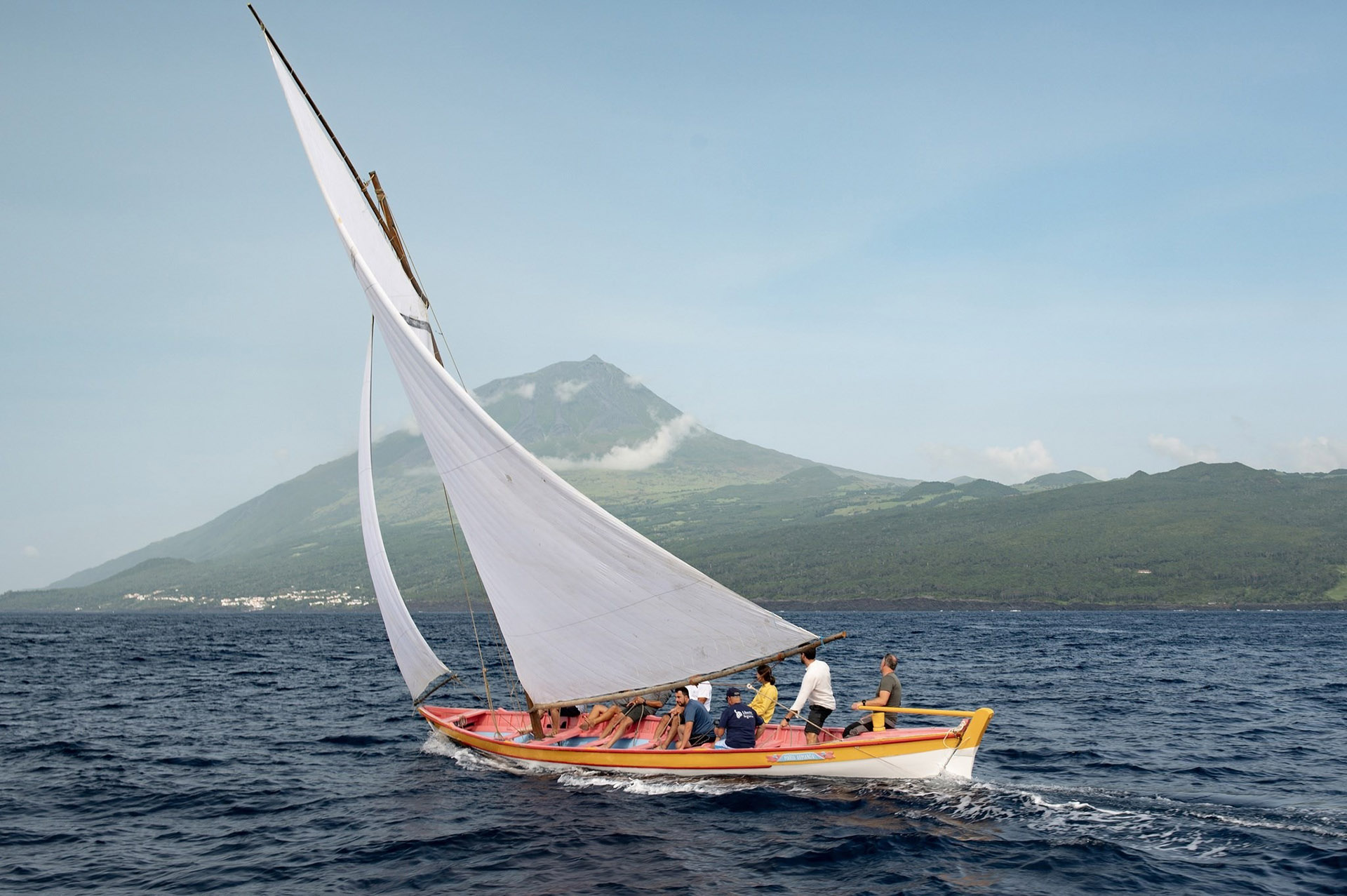 Bote Baleeiro Açoriano: Arte de manuseamento e construção nas Lajes do Pico inscrito no Inventário Nacional